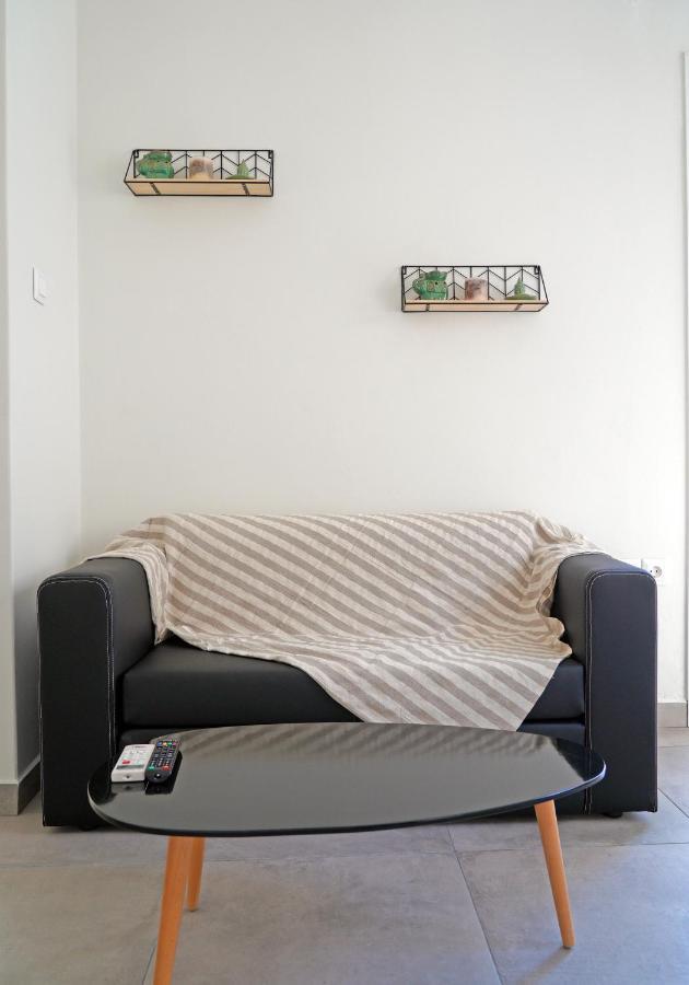 Smyrnis Apartments Ермополи Екстериор снимка