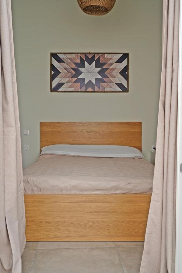 Smyrnis Apartments Ермополи Екстериор снимка