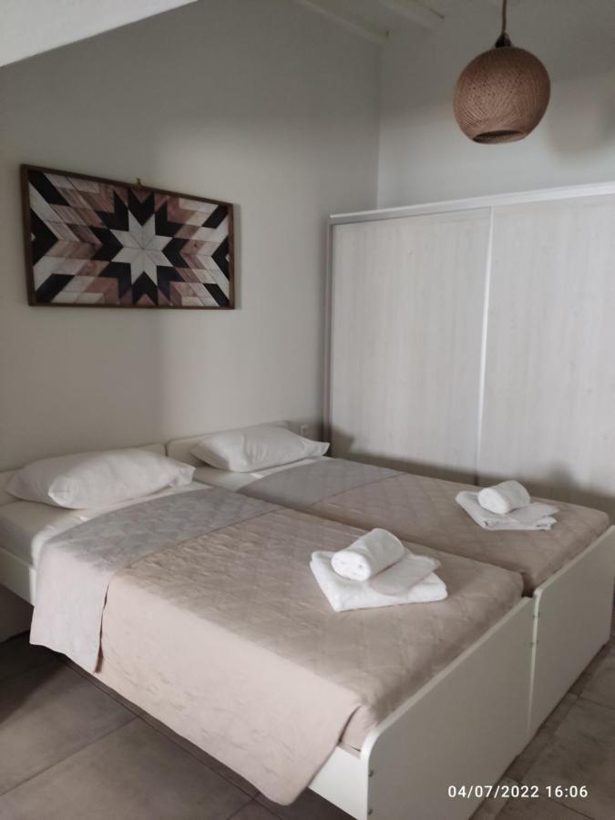 Smyrnis Apartments Ермополи Екстериор снимка