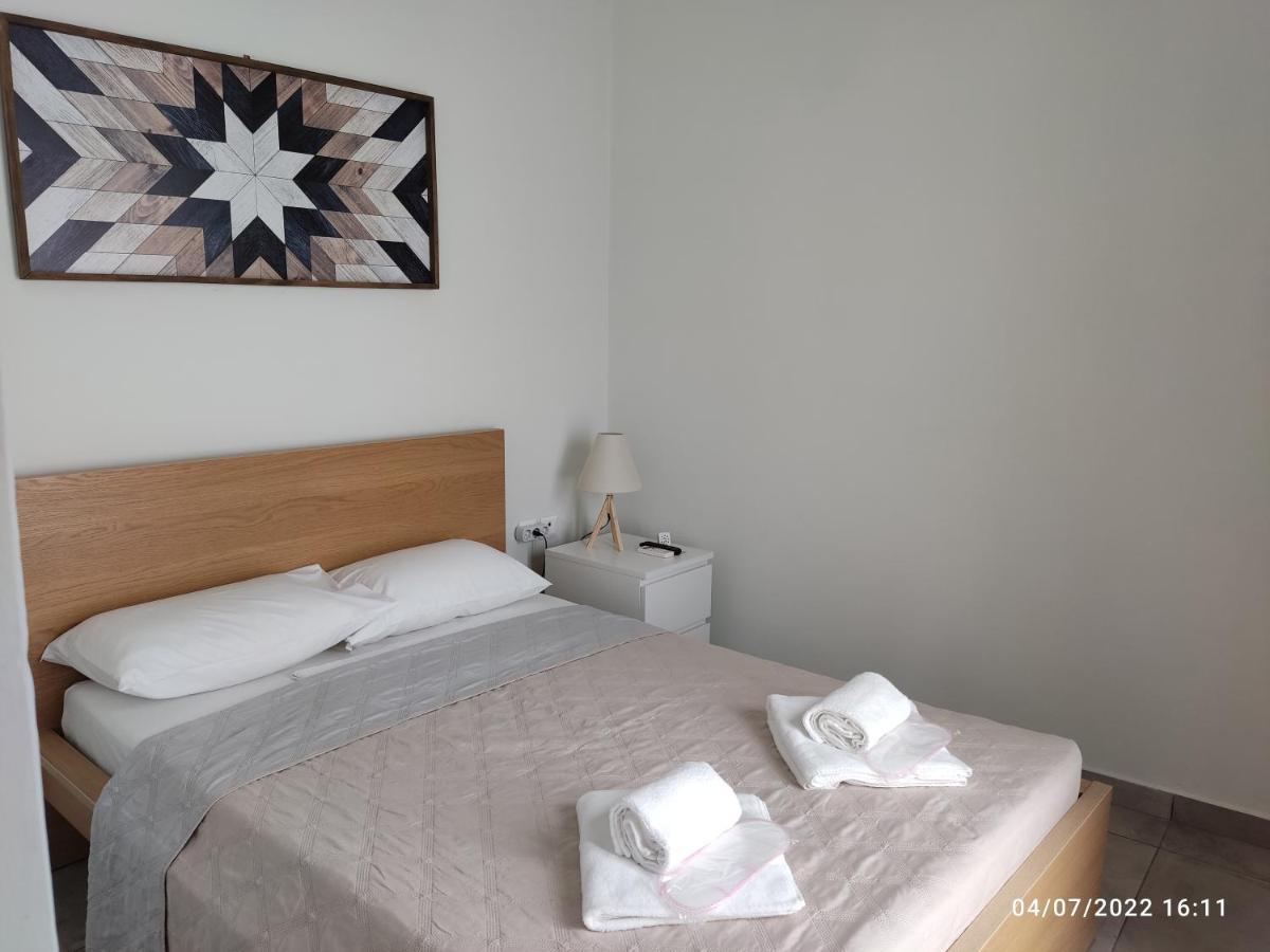 Smyrnis Apartments Ермополи Екстериор снимка